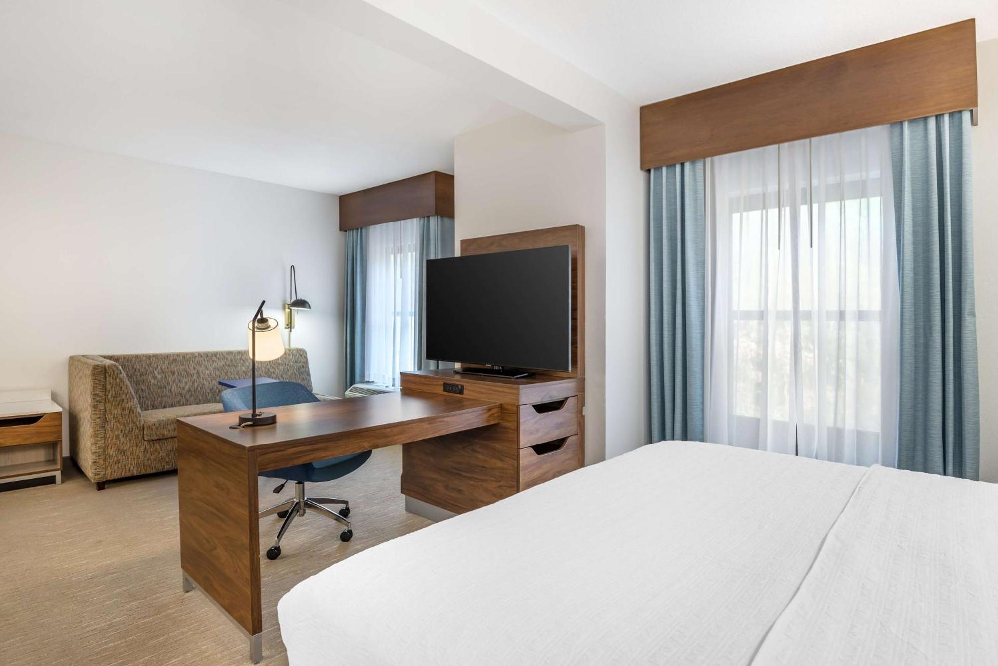 Hampton Inn Petersburg-Fort Gregg Adams Екстер'єр фото