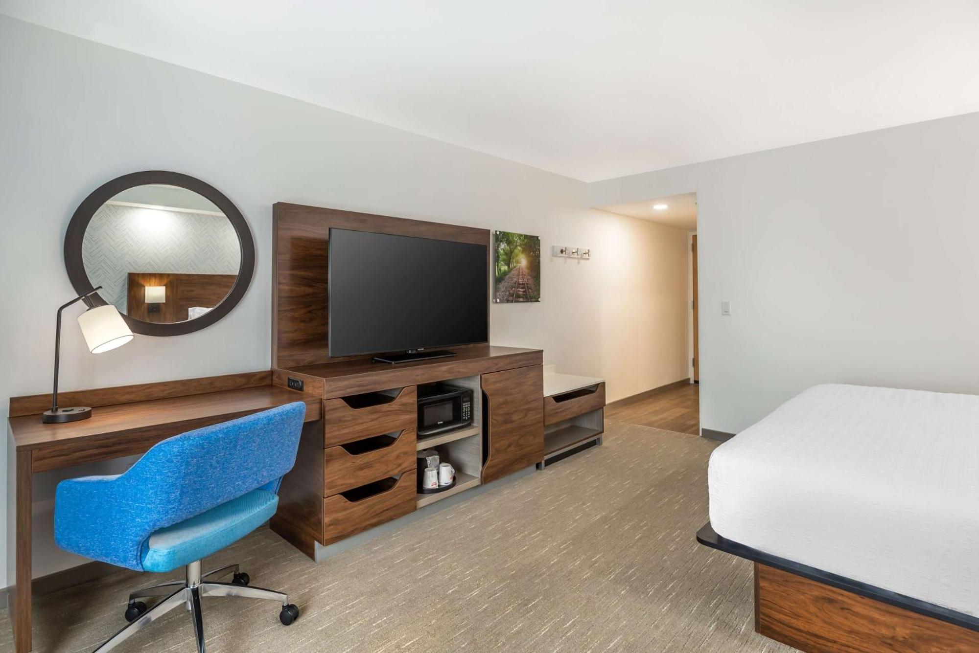 Hampton Inn Petersburg-Fort Gregg Adams Екстер'єр фото